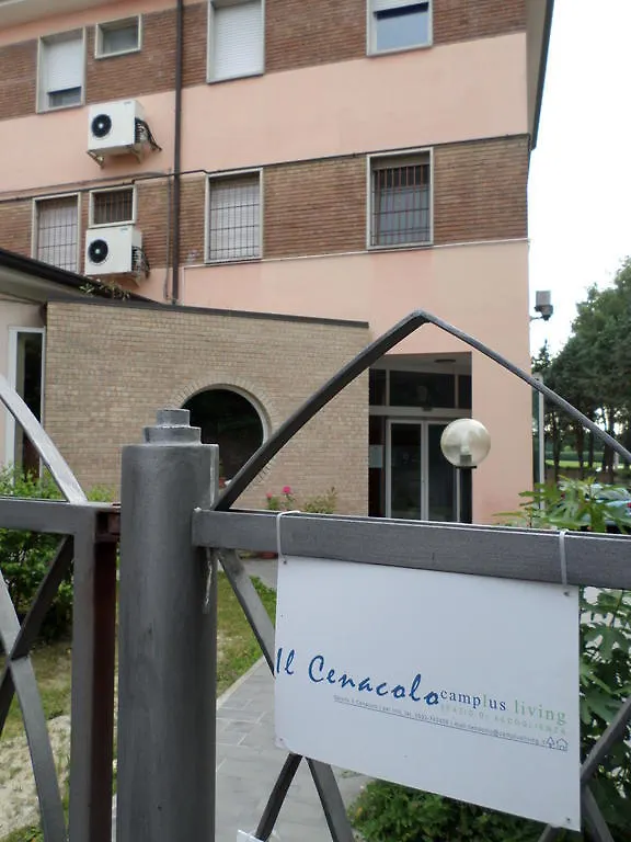 Camplus Living Il Cenacolo Hotell Ferrara