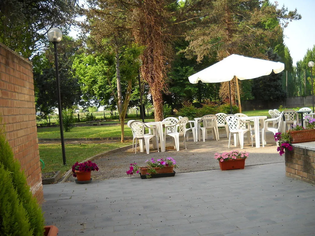 Camplus Living Il Cenacolo Hotel Ferrara Italia